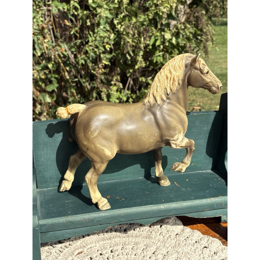 Breyer BELGIAN SMOKE GRAY DRAFT HORSE #92 Yellow & Red Tail Ribbon